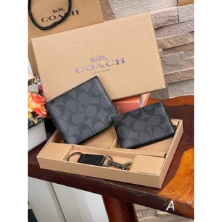 📮@1,140.-🔥🔥DISCOUNT 7 % +📍 (ส่งฟรี EMS)🔥🔥💯COACH BOXED 3-IN-1 WALLET GIFT SET IN SIGNATURE