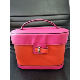 กระเป๋าestee lauder ขนาด16*25cm.ตูดกว้าง9cm.(ขนาด10นิ้ว)