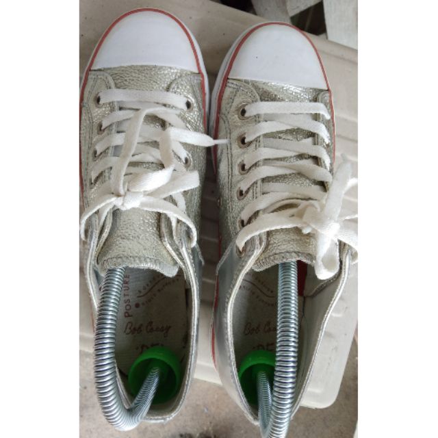 รองเท้าผ้าใบมือสองยี่ห้อ PF Flyers