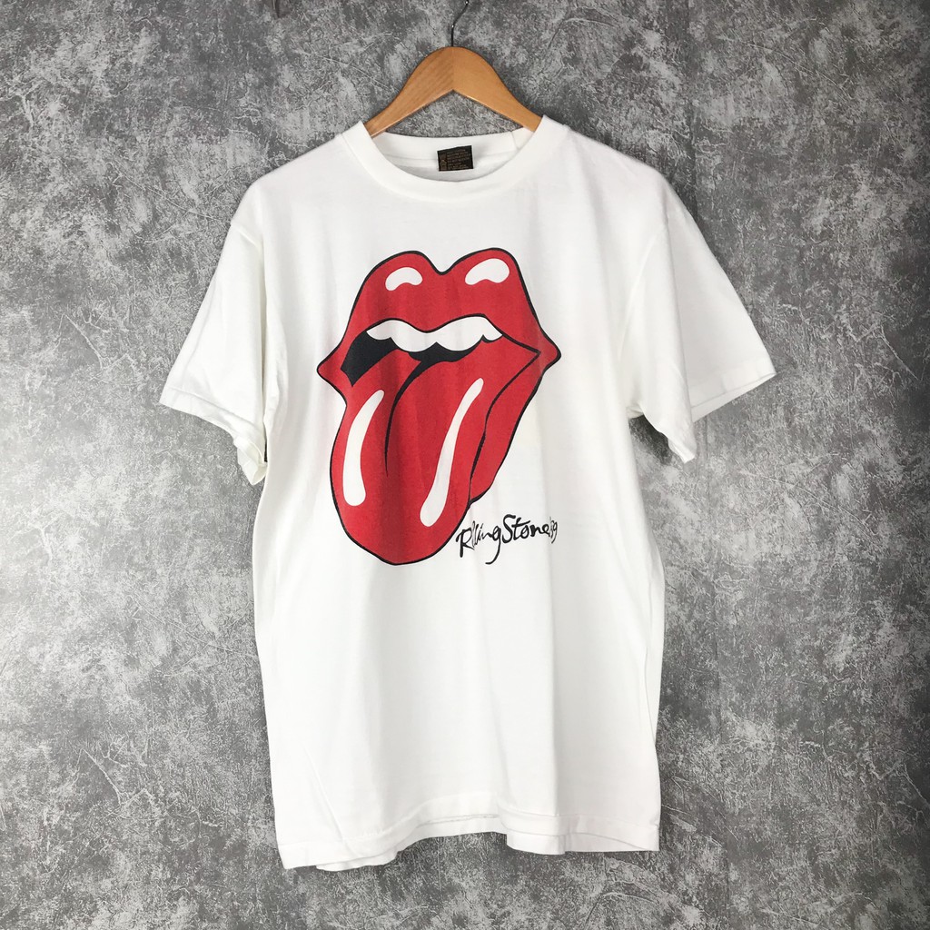 เสื้อวง The Rolling Stones งานมือ1 ผ้าฟอก สกรีนจม ลายสกรีนสไตล์เก่าๆ ใช้เตารีด รีดทับได้ เนื้อผ้าอย่างดี