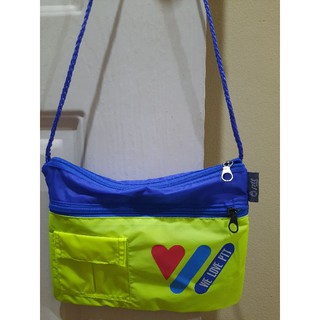 กระเป๋าสะพายของแท้100%PTT WE LOVE PTT รุ่นพิเศษขนาด9.5นิ้ว