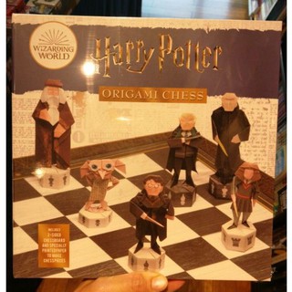 หนังสือแฮร์รี่พอตเตอร์ harry potter book : Origami chess *ขอบมีตำหนิจากการขนส่ง