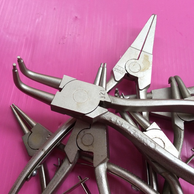 ็Hekar คีมหนีบ-คีมถ่างแหวนลูกสูบ ตรง งอ แบน เยอรมัน HEKAR ขนาด 5.1/2 นิ้ว หรือ 7 นิ้ว หรือ 9 นิ้ว หรือ 12 นิ้ว