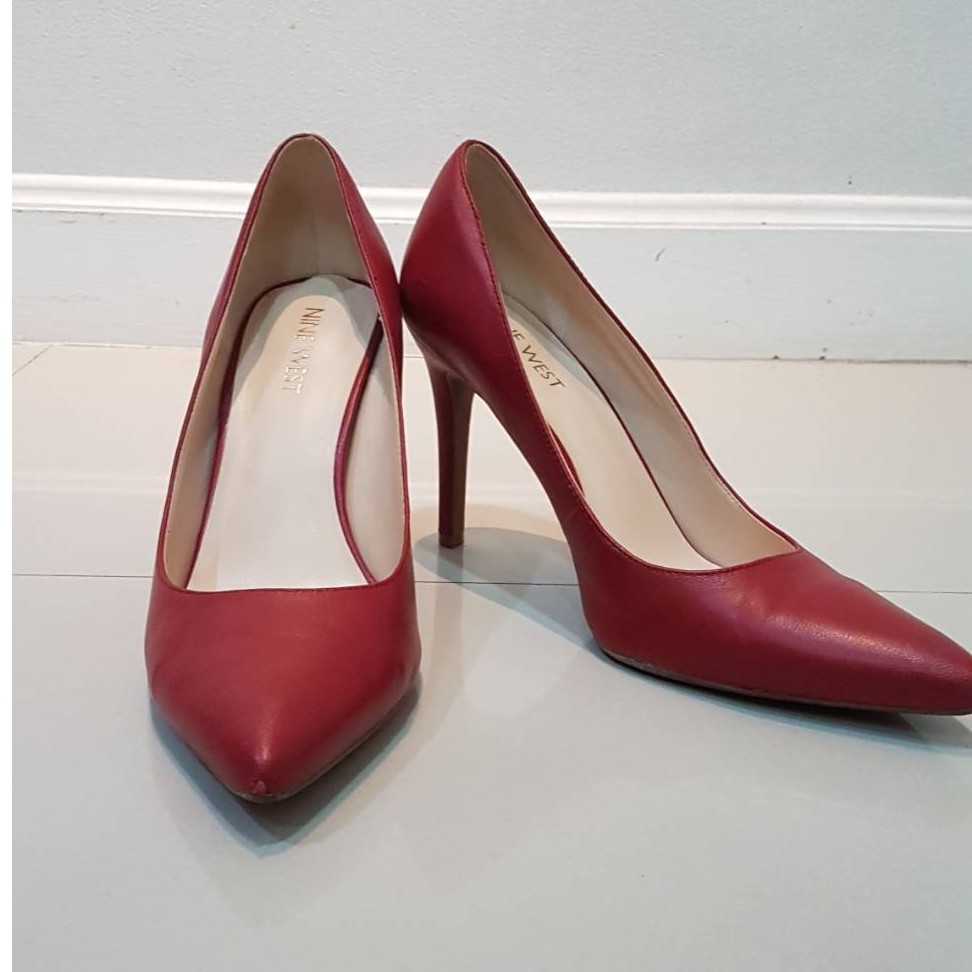 NINEWEST รองเท้าส้นสูงสีแดงเข้ม ยี่ห้อ Nine West