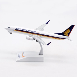 โมเดลเครื่องบิน JC wings 1:200 Singapore Airlines Boeing B737-800 9v-mga