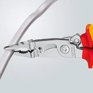 KNIPEX คีมอเนกประสงค์สำหรับงานติดตั้งไฟฟ้า VDE - 200 มม. รุ่น1396200