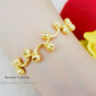 ข้อมือลายเถาวัลย์