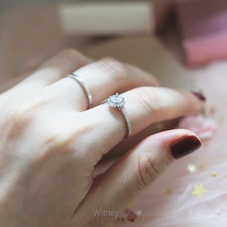 JEWELLYN Witney Ring แหวนชูพร้อมแหวนเกลี้ยง