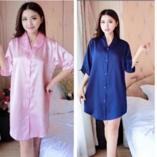 ชุดนอนกระโปรงแขนสั้นคอปกปลายแขนติดโบว์กระดุมผ่าหน้า ตัวผ้าลื…