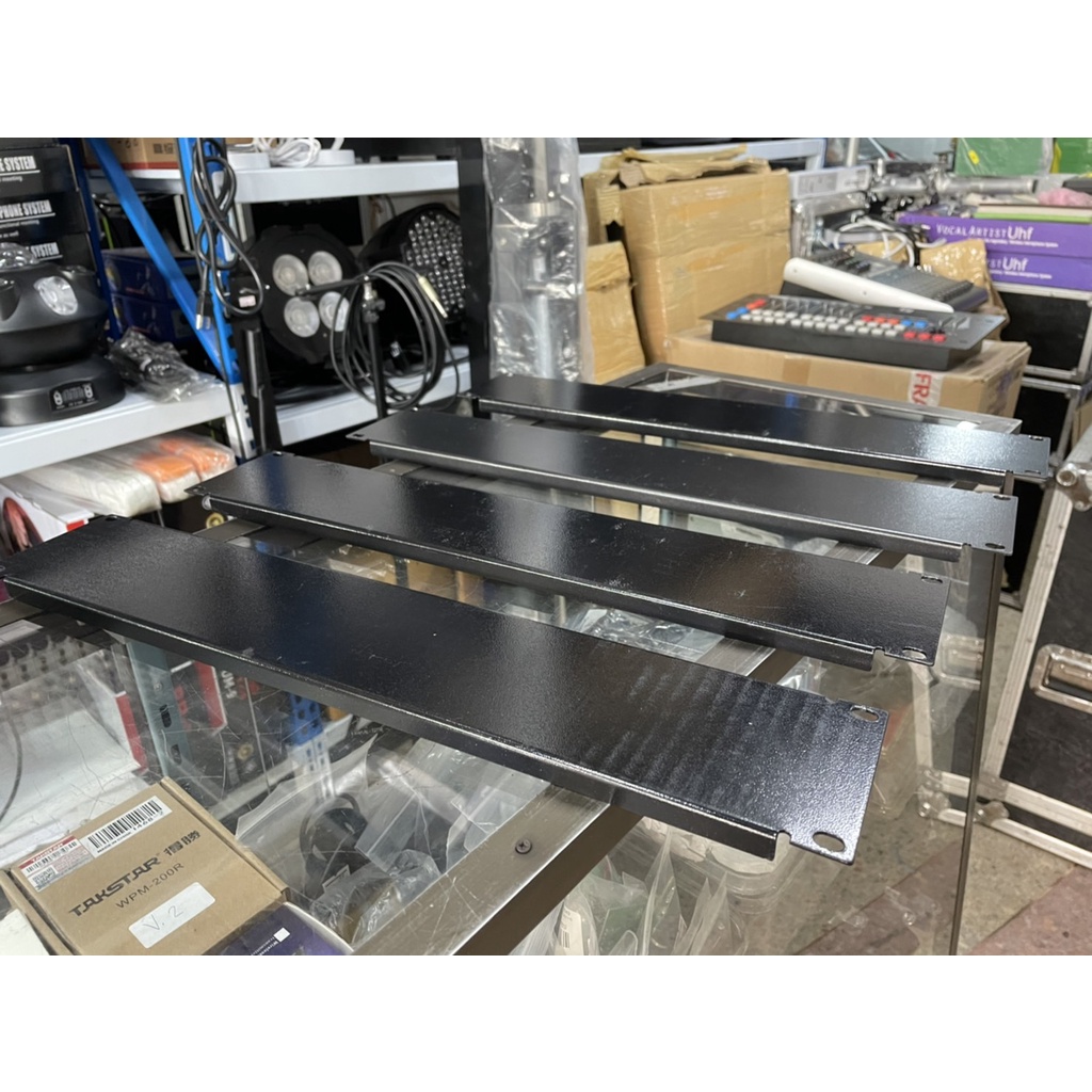 แผ่นเพลทยึดแร็ค แผ่นปิดหน้าตู้ Rack Blank Panel