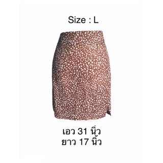 กระโปรงทรงเอ ผ่าข้างหน้า แบรนด์ Romwe size L มือ 1 ซื้อมาเก็บ ไม่เคยใส่