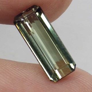 พลอย ทัวร์มาลีน ดิบ แท้ ธรรมชาติ ( Natural Tourmaline ) หนัก 2.39 กะรัต