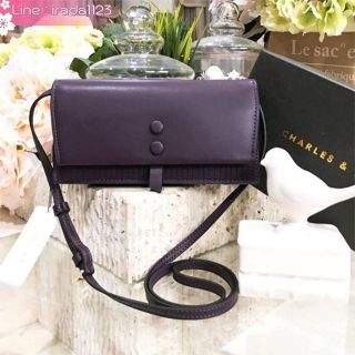 CHARLES &amp; KEITH CLUTCH ของแท้ ราคาถูก