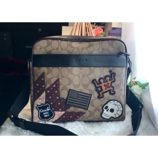 F50485 COACH KEITH HARING CHARLES CAMERA BAG IN SIGNATURE CANVAS WITH PATCHES   ขนาด : 11.25" (L) x 10" (H) x 2.5" (W)