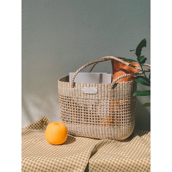 It's Saan กระเป๋าสานรุ่น Lily Bag