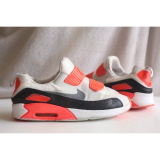 Nike Air Max Tiny 90 (PS) Kids ยาว 21cm EU33.5 แท้ สลิปออนนุ่มๆ ใน shop ยังมีขาย