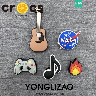 Crocs jibbitz charms NASA รองเท้าแฟชั่น ลายดอกไม้ เครื่องประดับตกแต่งด้านบน กีตาร์ ลายดนตรี เสน่ห์