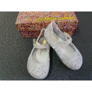 รองเท้าเด็ก Mini Melissa รังนก สี Silver ไซส์ 13 cm. เบอร์7 ส่งต่อ สภาพใหม่ ไม่ผ่านการใช้งาน