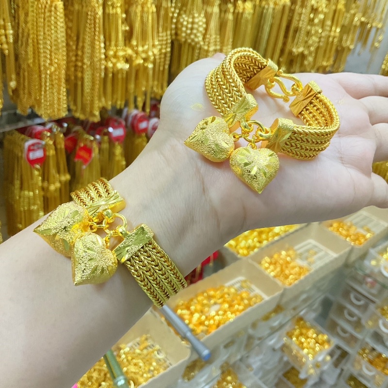 สร้อยข้อมือ3บาท เบนซ์แพ จี้ห้อยตุ้งติ้งหัวใจ สวยๆ ฟรีสีแต้มทอง+ตะขอ2