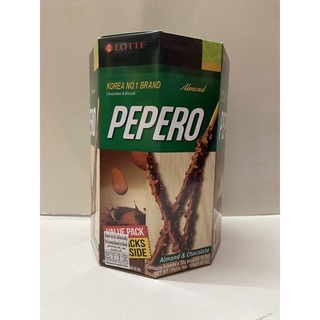 PEPERO กล่อง 8 เหลี่ยมโคนี่และบราวน์จากไลน์🐻🐰 (มี4- 6 ซองเล็กด้านในจ้า)