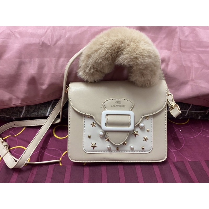 กระเป๋า Lada แบรนด์ ลดา