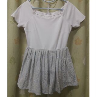 เสื้อระบาย แฟชั่น