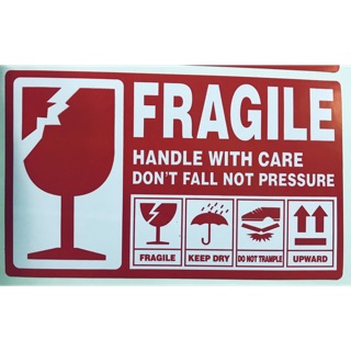 สติกเกอร์ ระวังแตก fragile ขนาดใหญ่ 15*9 ซม ดวงละ 2 บาท