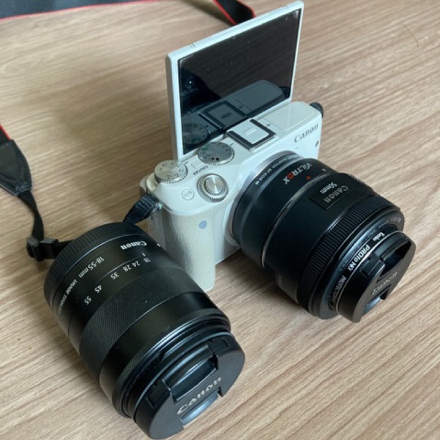 กล้อง Canon Mirrorless Canon EOS M3 มือสอง รวมเลนส์ kit 18-55mm ***แถม Mount Adapter Viltrox + เลนส์ 50mm f1.8 Portrait
