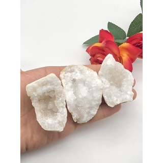 100% Natural Druzy Quartz / Top High Quality / powerful stress reliever bring healing physical, mental, and spiritual.