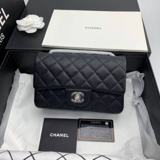 กระเป๋า Crossbody Chanel​