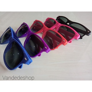 แว่นกันแดด แว่นกันแดดแฟชั่น สีสันจิ๊ดจ๊าด