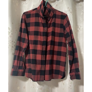 เสื้อายสก๊อต สีแดง uniquo ของแท้จาก shop แขนยาว เเฟชั่นเกาหลี