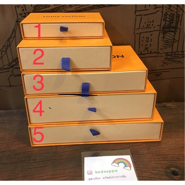 กล่อง  LV แท้ สำหรับจิลเวอรี่ กระเป๋าสตางค์ใบสั้น กลางยาว