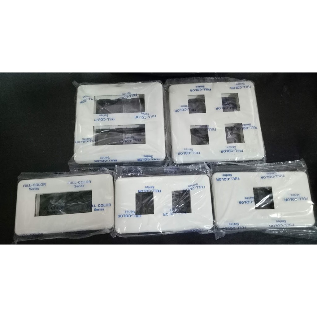 หน้ากากพานาโซนิค Full Color Series 1-6ช่อง สีครีม WNG6801W- WNG6806W