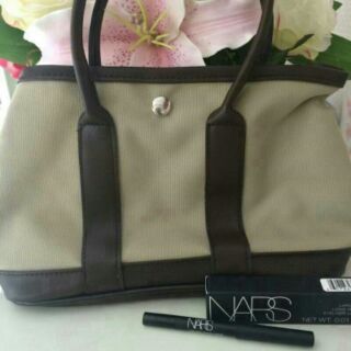 กระเป๋า + ดินสอขอบตา nars ของแท้จ้า