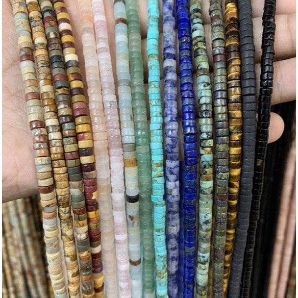 รวมหิน 1 หินนำโชค หินธรรมชาติ ทรงกระบอก 2*4 mm เส้นยาว (บริการร้อยข้อมือ)