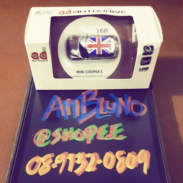 AUTODRIVE USB Mini Coopers RED 32GB