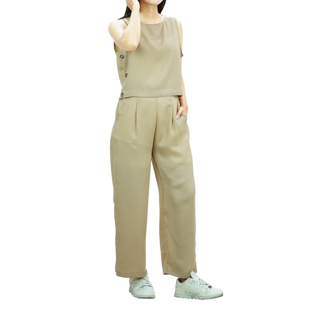 ZEIN ชุดเซ็ตผู้หญิง เสื้อแขนกุด กางเกงขายาว เอวยางยืด ZSET001