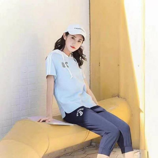 ชุดเซ็ท เสื้อกีฬาแขนสั้นหมวกฮูด+กางเกงสามส่วนสีน้ำเงิน เสื้อฟ้า