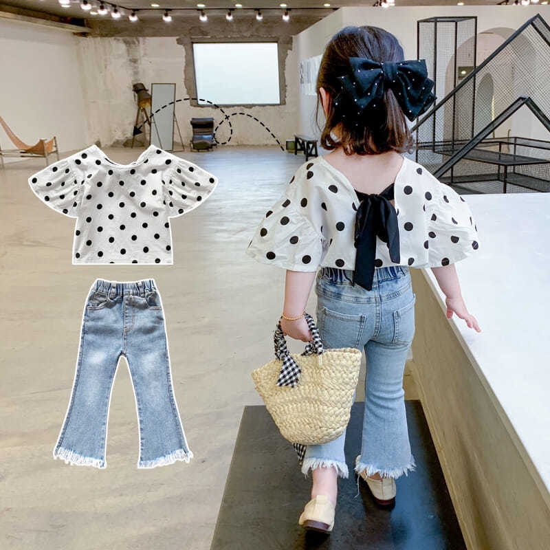พร้อมส่ง เสื้อยืด ลายจุด และกางเกงยีน สองชิ้น แฟชั่นฤดูร้อน สําหรับเด็กผู้หญิง อายุ 3-10 ปี