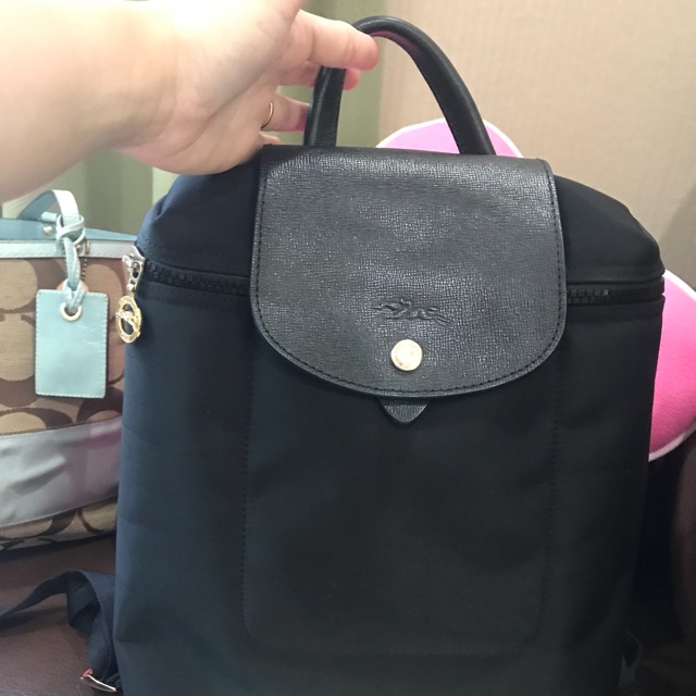 Longchamp backpack neo black standard size มือสอง สภาพดีมาก ราคา2,700บาท sale 2500 บาท