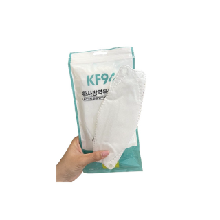 หน้ากากอนามัย KF94 แมสเกาหลี 4d ผู้ใหญ่ สีขาว ดำ แพ็ค 10 ชิ้น พร้อมส่ง