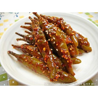 พร้อมส่ง 고추무침 พริกหมักซอสโคชูจัง Green Chili Pepper Pickles 200g