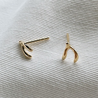 Wishbone Studs, 18K Gold Plated Sterling Silver Earrings E0007 | ต่างหูเงินแท้ ต่างหูทองแท้