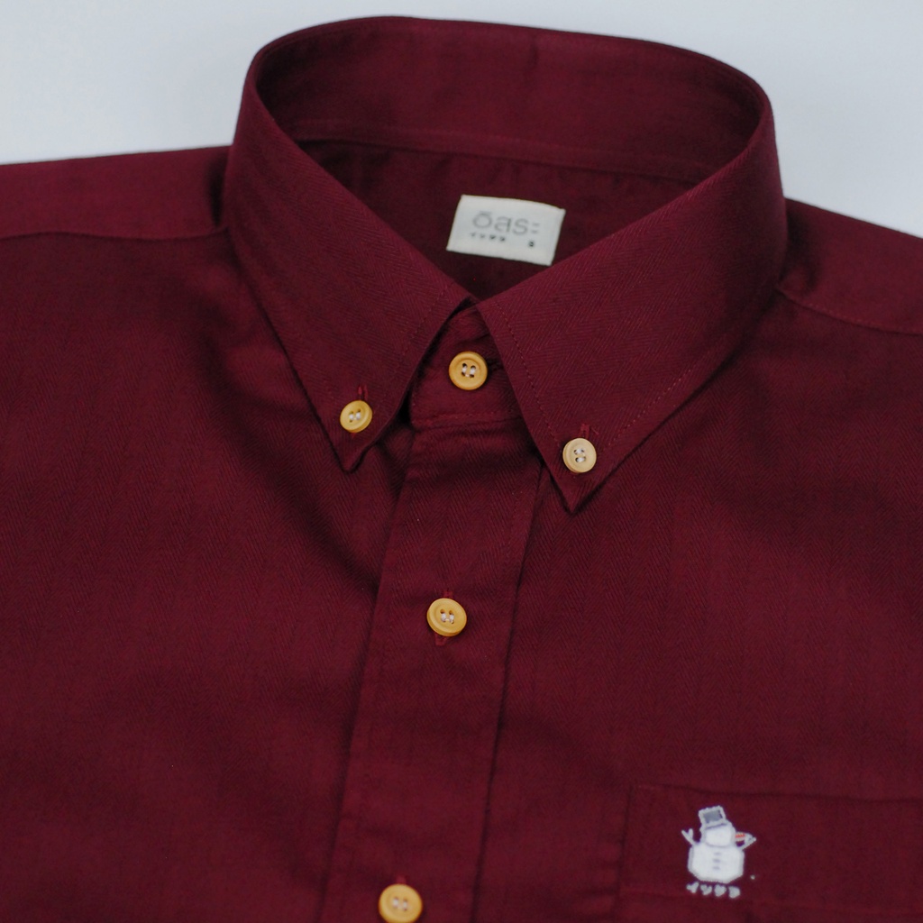 (SIZE S, M) ISSARA Original เสื้อเชิ้ตชาย แขนสั้น ทรงตรง แดงเข้ม origami snowman