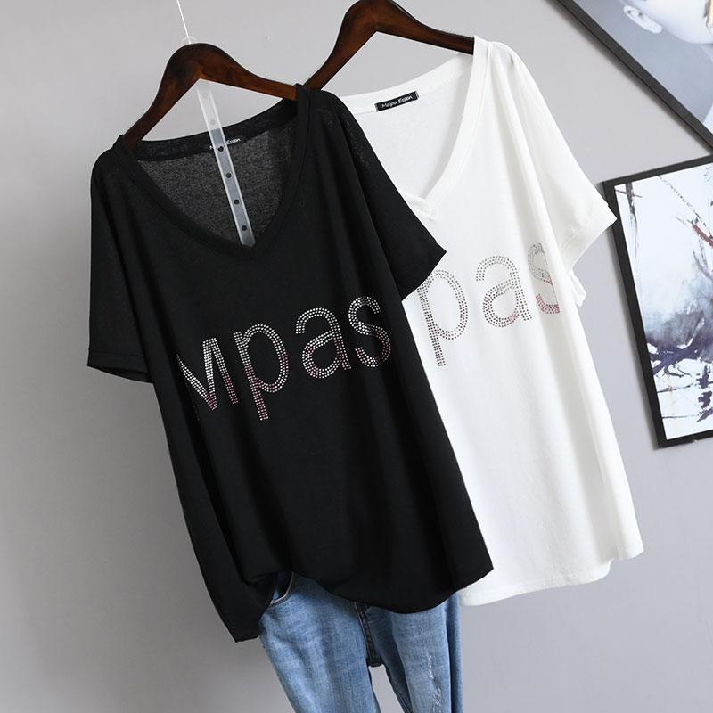 【Plus Size】เสื้อยืดคอวี ทรงหลวม ขนาดใหญ่ 150 กก. ประดับเพชร แฟชั่นสไตล์เกาหลี สําหรับผู้หญิง