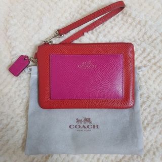 กระเป๋าคล้องมือ F53142 Coach Small Wristlet in Bicolor Crossgrain Leather ซิปเดียว สีแดง สีชมพู สีทอง โค้ช กระเป๋าสตางค์