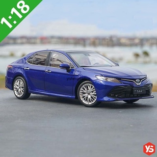 Diecast 2018 โมเดลไฮบริดรถยนต์ Toyota Camry สีฟ้าขนาด 1:18