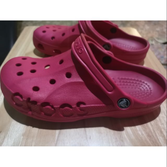🎉ส่งฟรี รองเท้ามือสอง crocs m7 w9 made in italy
