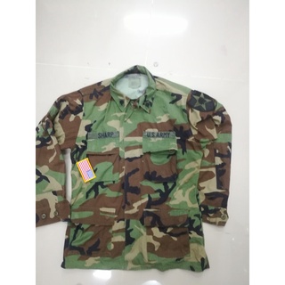 68USARMYเสื้อทหารUSขนาดM-Rรอบอก44-46นิ้วลายพรางวูดแลนCOAT HOT WEATHER WOODLAND CAMO ผ้าบาง50/50พร้อมเครื่องหมาย5ชิ้นหัวอ